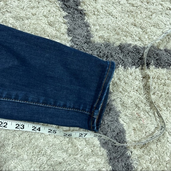 Madewell 10" High-Rise Skinny Jeans in Tarren Wash: THERMOLITE® Edition - Picture 9 of 14